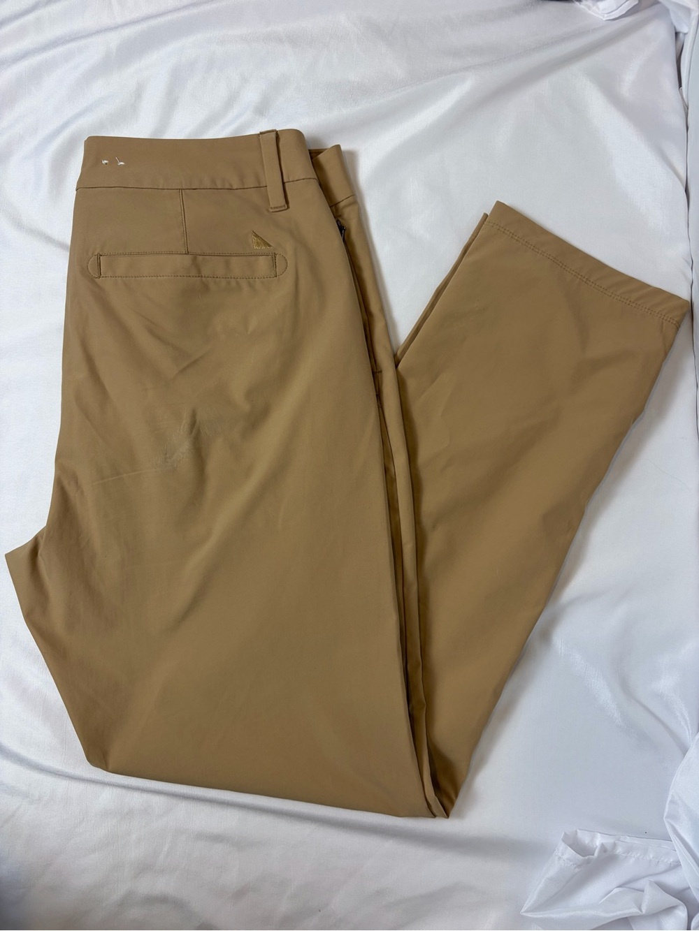 UNTUCKit Chancellor Pants Men’s 33x30 Tan Straight Fit Performance Chinos